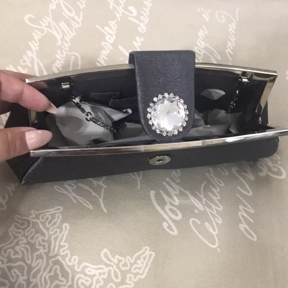 Cocktail clutch gray with rhinestone accent - Picture 4 of 5